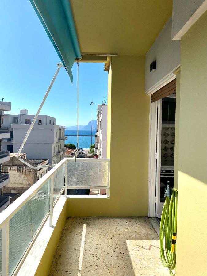 Happy Place! Big, Bright & Central - Ideal For Families And Groups Of Friends Patras Eksteriør billede