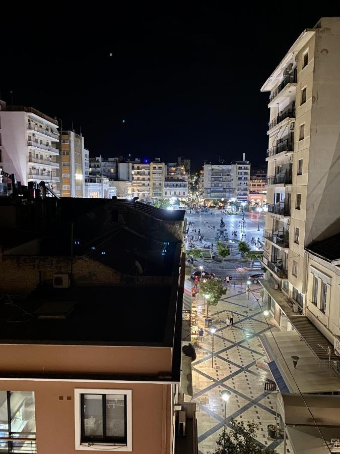 Happy Place! Big, Bright & Central - Ideal For Families And Groups Of Friends Patras Eksteriør billede