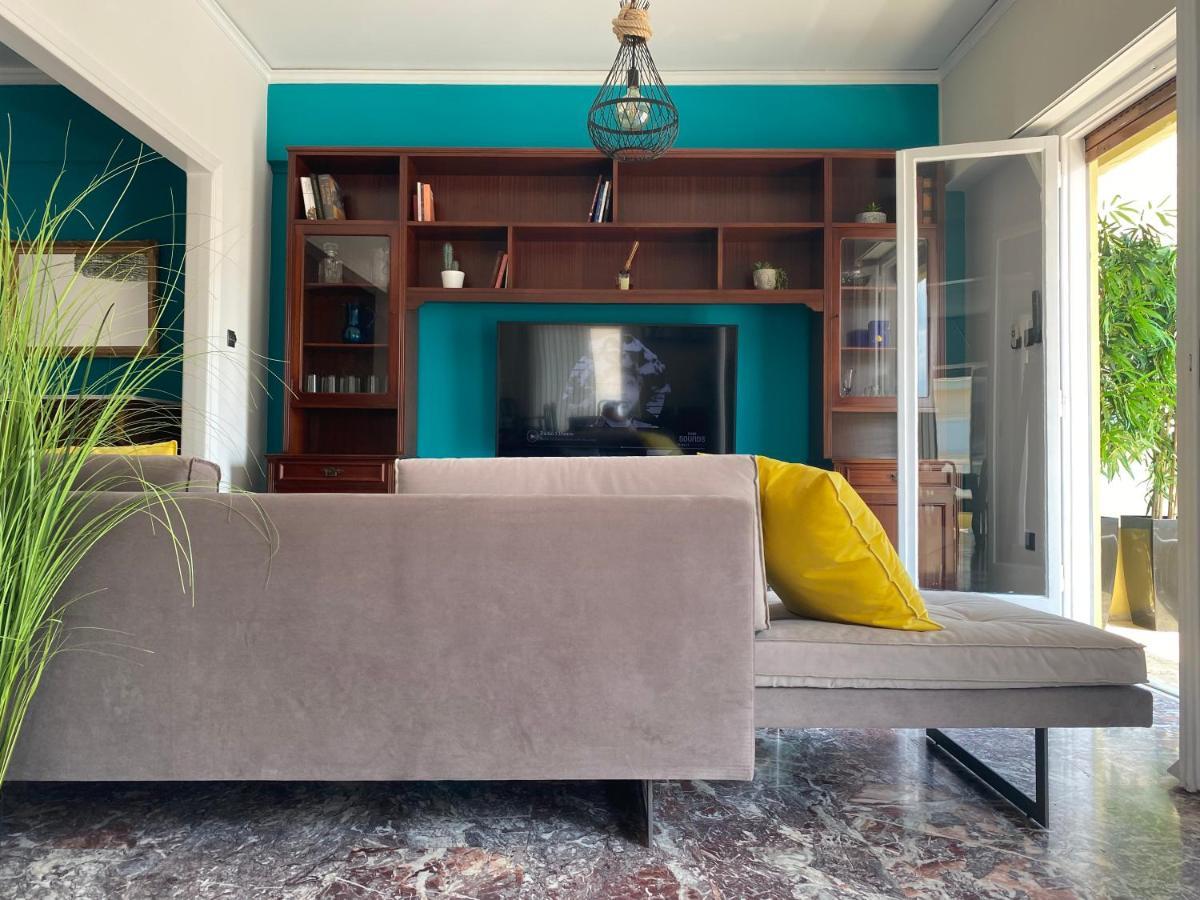 Happy Place! Big, Bright & Central - Ideal For Families And Groups Of Friends Patras Eksteriør billede